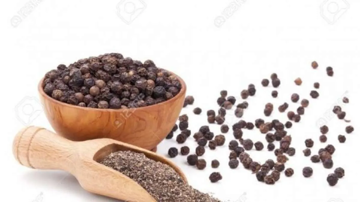 7 Manfaat lada hitam untuk kesehatan: menurunkan berat badan sampai mencegah kanker