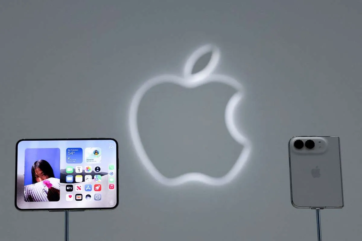 Apple Pamer Ketahanan iPhone Duo, IP68 Jadi Senjata Lawan Galaxy Fold8