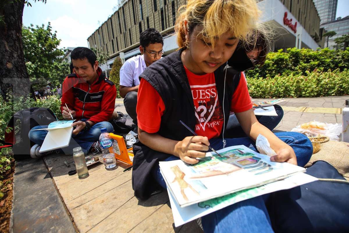 Menggambar sketsa