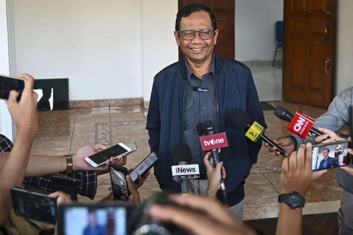 Mahfud MD Batal Hadiri Pelantikan Presiden Prabowo, Mendadak Jenguk Ibu di Surabaya