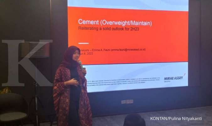 Analis Mirae Asset Sekuritas, Emma A. Fauni saat Media Day di Jakarta (8/6).