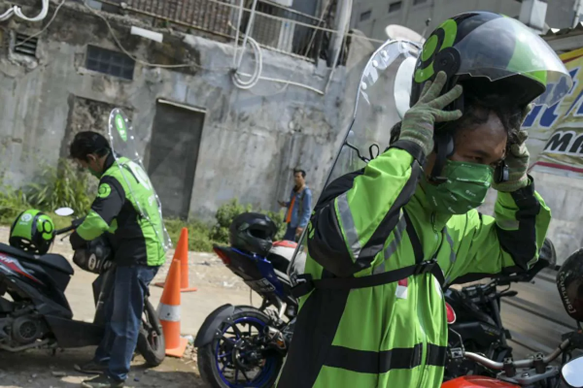Sudah tak ada kompetisi antara ojek online dan kendaraan umum konvensional?