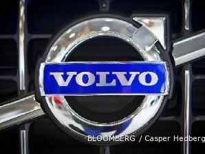 Buka-Tutup Atap di Volvo C70