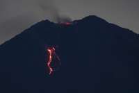 Profil Lengkap Gunung Semeru: Catatan Erupsi, Sejarah, dan Jalur Pendakian