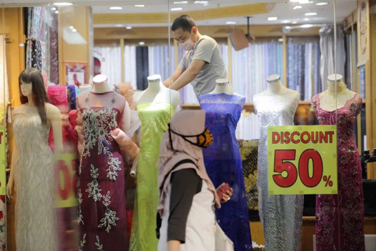 Konsumsi masyarakat ke pusat perbelanjaan diprediksi meningkat karena larangan mudik