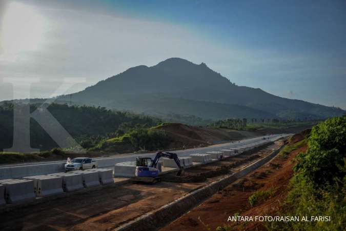 Ditargetkan beroperasi September 2021, Tol Cisumdawu masih terhambat masalah lahan
