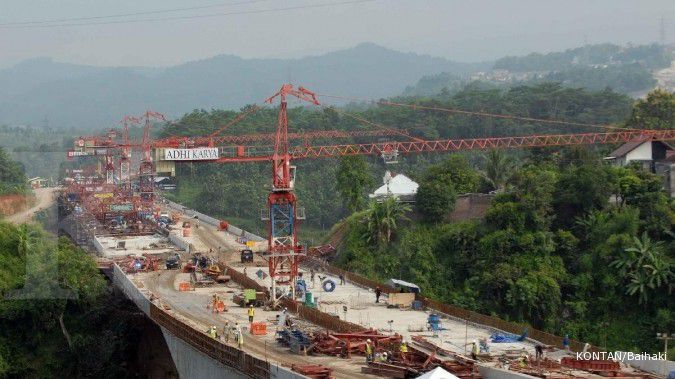 Proyek sembilan jalan tol Trans Jawa mandek