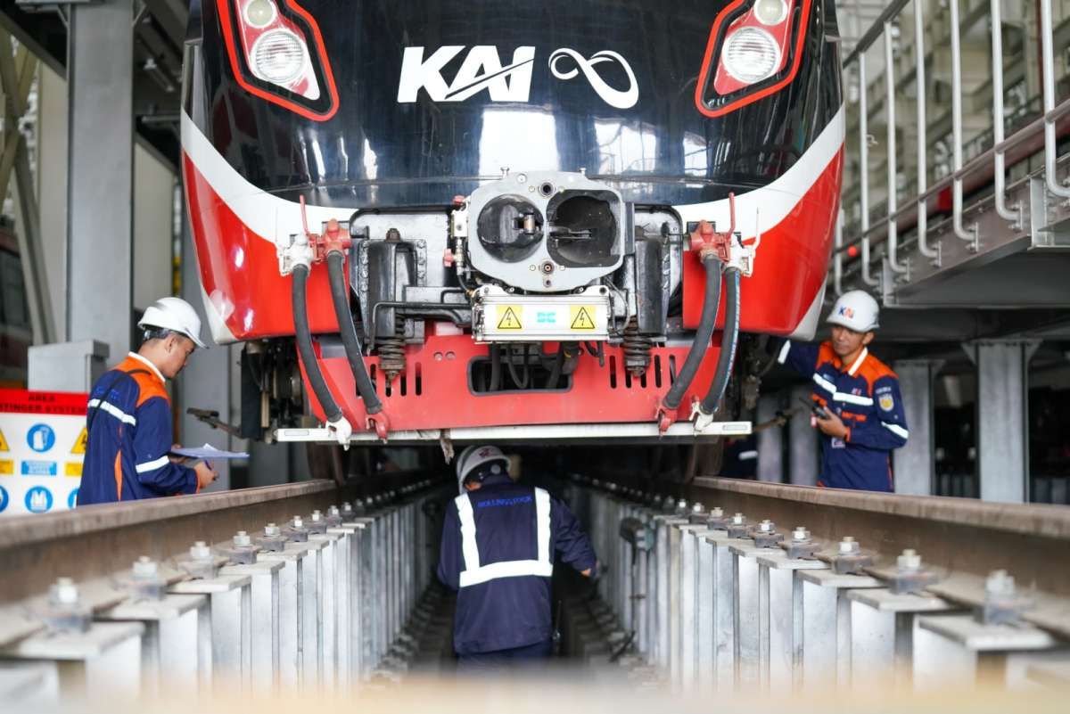 KAI Gandeng INKA untuk Keandalan Layanan LRT Jabodebek