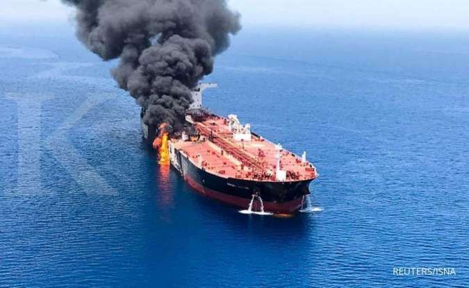 Dua kapal tanker minyak terkena serangan di Teluk Oman