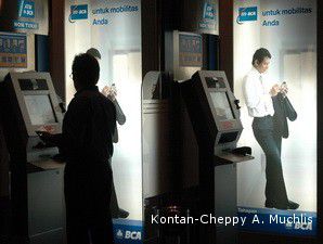 14 Bank Serentak Potong Bunga Deposito