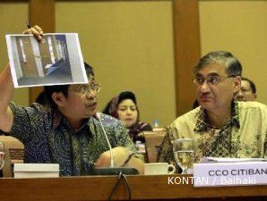 Revisi aturan debt collector molor lebih dari yang semula dijanjikan BI