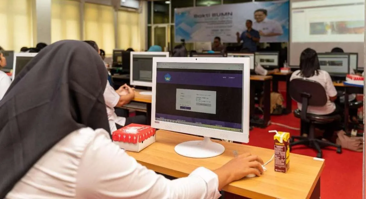 Gencar Memberi Pelatihan untuk Guru yang Belum Dapat Sertifikasi di Daerah