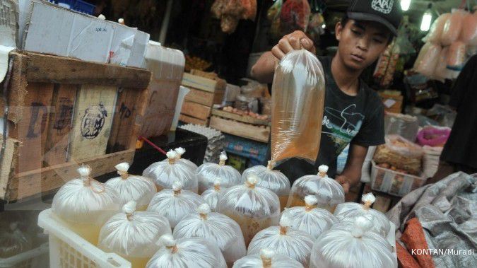 Airlangga Memastikan Minyak Goreng Curah Tak Akan Hilang di Pasaran