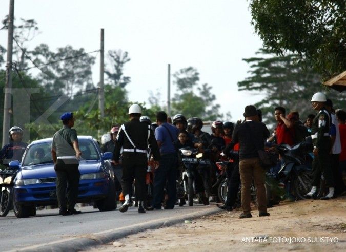 Jokowi wants order in Batam after deadly clashes 