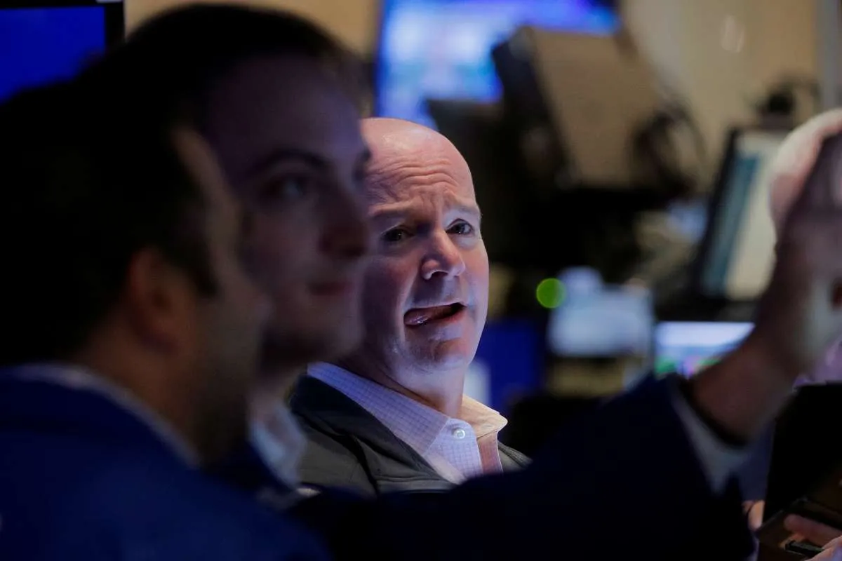 Wall Street mengakhiri rally rekor tertinggi akibat kekhawatiran inflasi