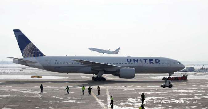 Teken Kontrak Baru, Gaji Pilot United Airlines Naik 40%