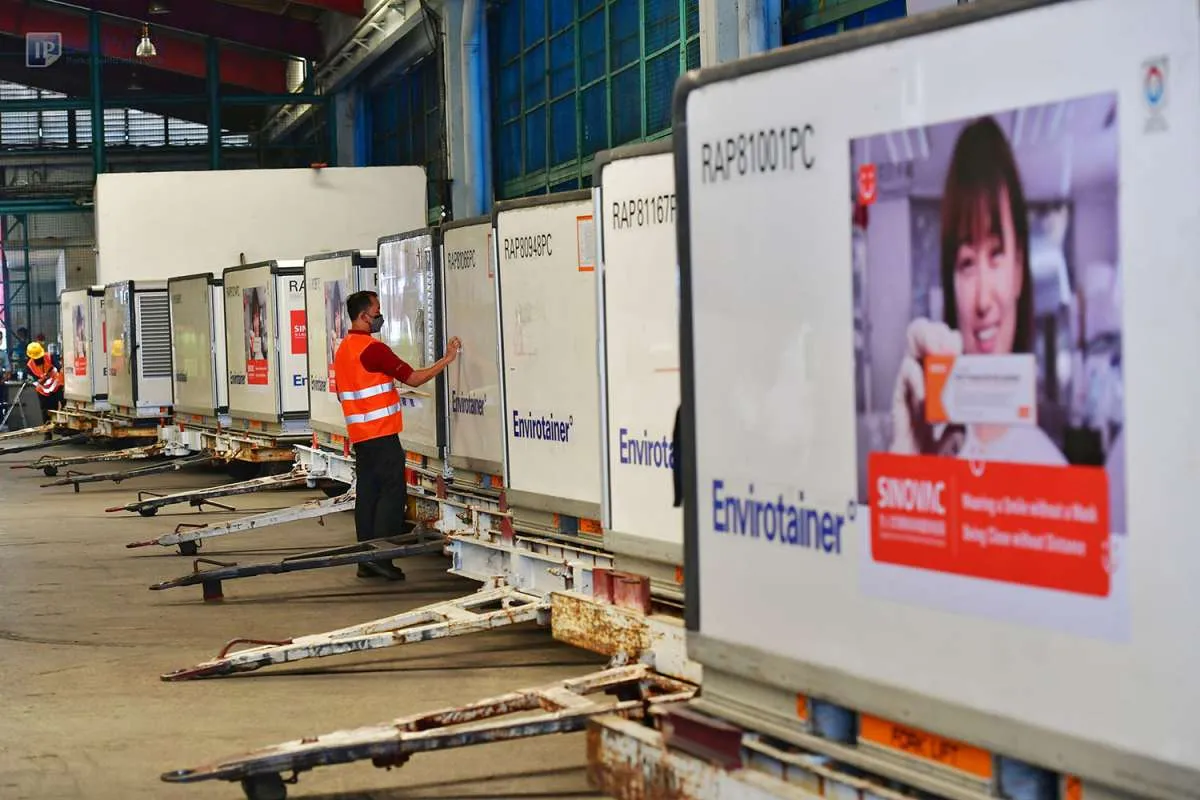 Ada tambahan lagi 5 juta vaksin Sinovac dan 1,08 juta vaksin AstraZeneca