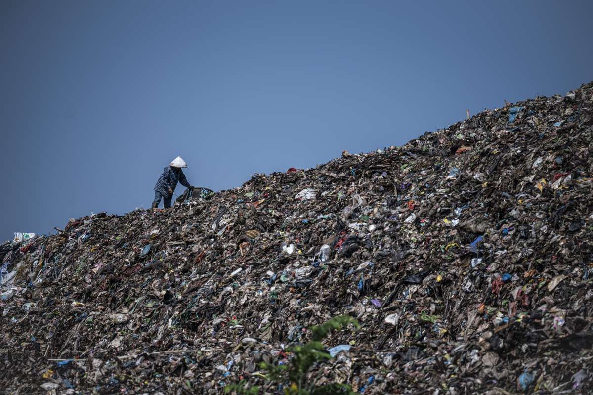 Danantara Bersiap Menggarap 33 Proyek Listrik Tenaga Sampah