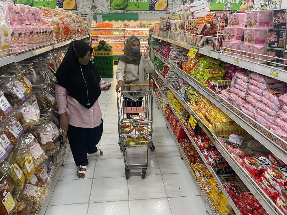 Konsumsi Rumah Tangga Makin Ditopang Utang