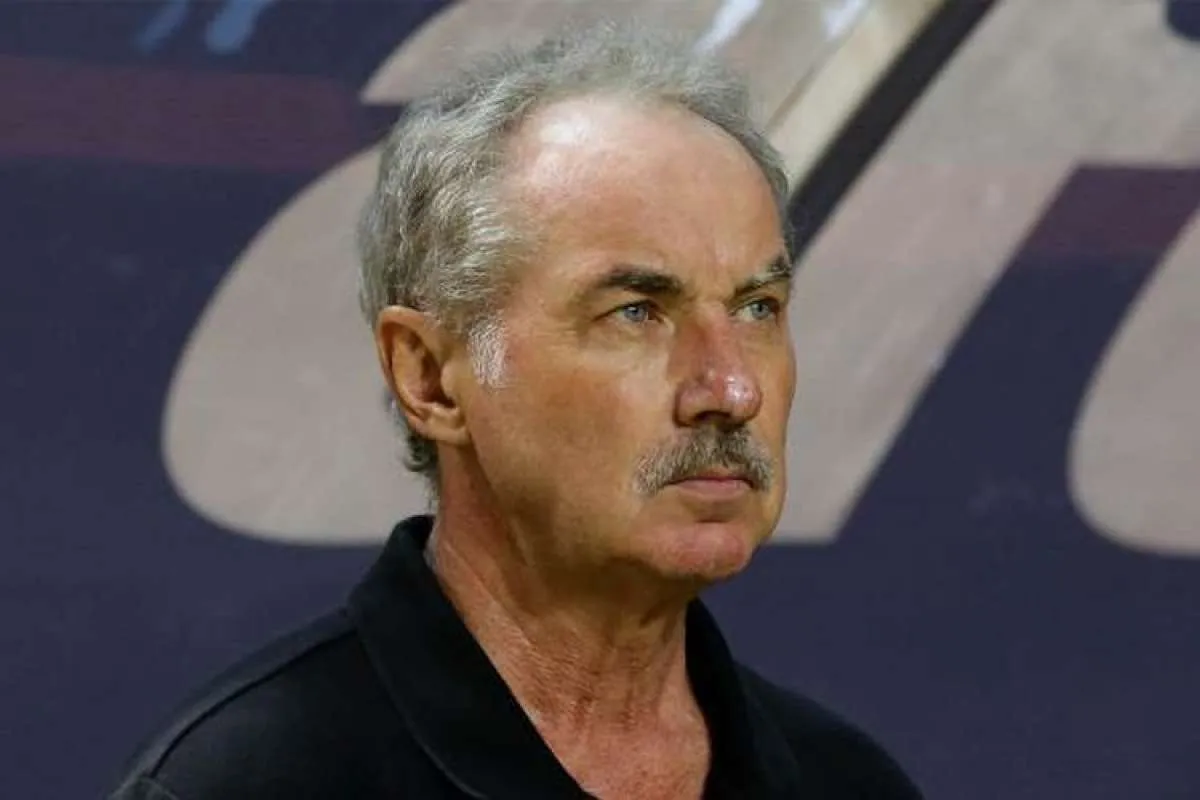 Mantan pelatih Timnas Indonesia Alfred Riedl meninggal, duka sampai Vietnam 