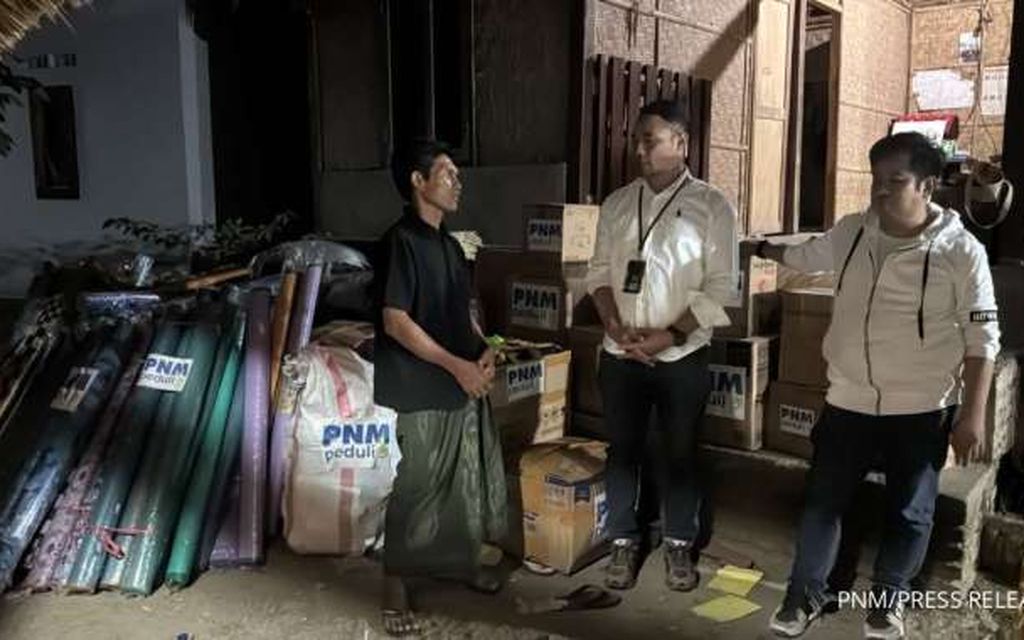  Kehilangan Rumah dan Tempat Usaha, PNM Dampingi Nasabah PNM Mekaar di Desa Sade 