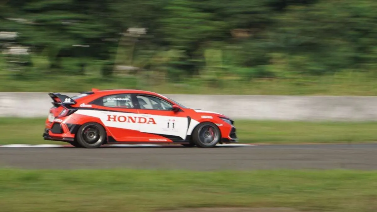 Pembalap Tim Honda Racing Indonesia Meraih Juara Putaran Kedua ISSOM 2022 di Sentul