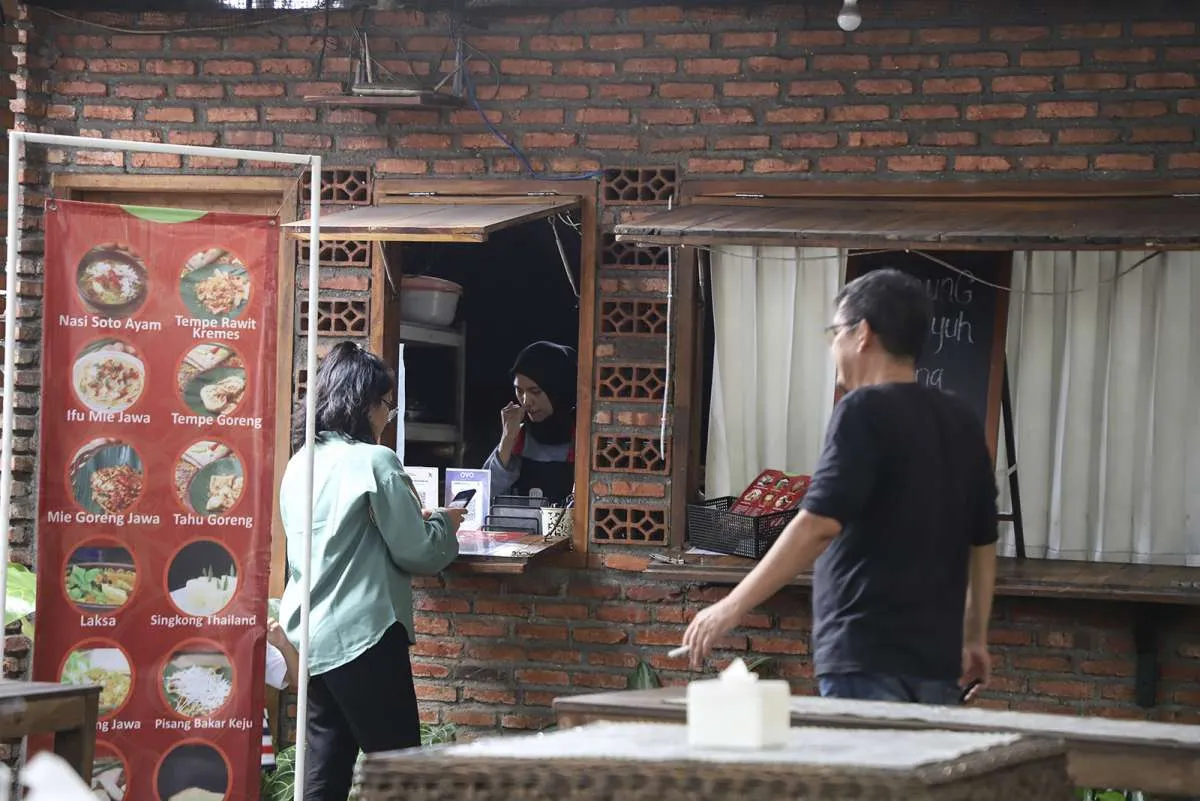 Cicip Kuliner Khas Nusantara di Kedaung Kalula, Ciputat