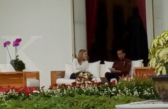 Jokowi dan Ratu Belanda bercengkrama santai di beranda Istana Merdeka