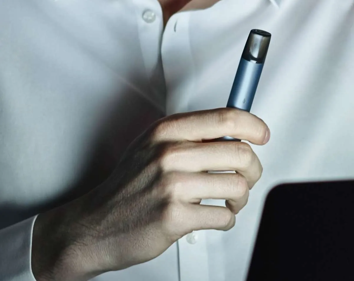 Rokok Elektrik Membidik Pasar Anak Muda Lewat Facebook dan Instagram