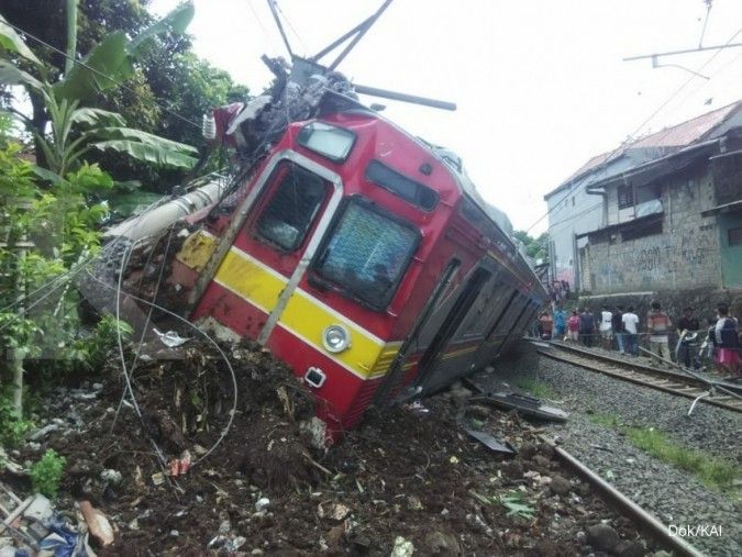 Kereta anjlok, KRL Jakarta Kota-Bogor belum bisa operasi