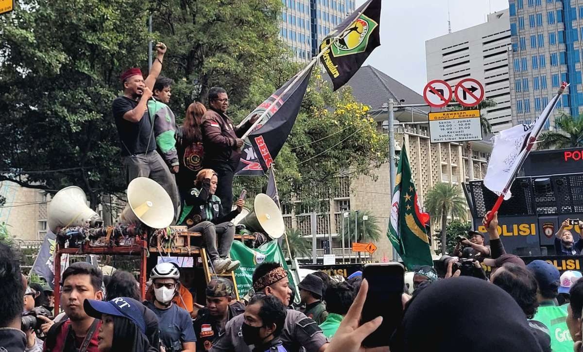 Menanti Aturan Transportasi Daring Baru
