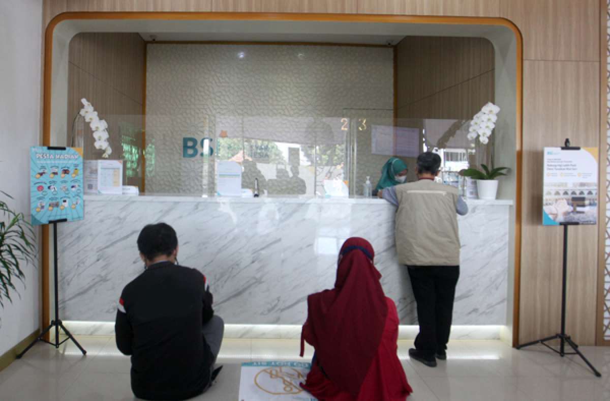  Jumlah Karyawan Bank Semakin Menyusut