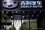 Chinese Automaker Geely Steps Up Challenge to BYD With New Hybrid Tech