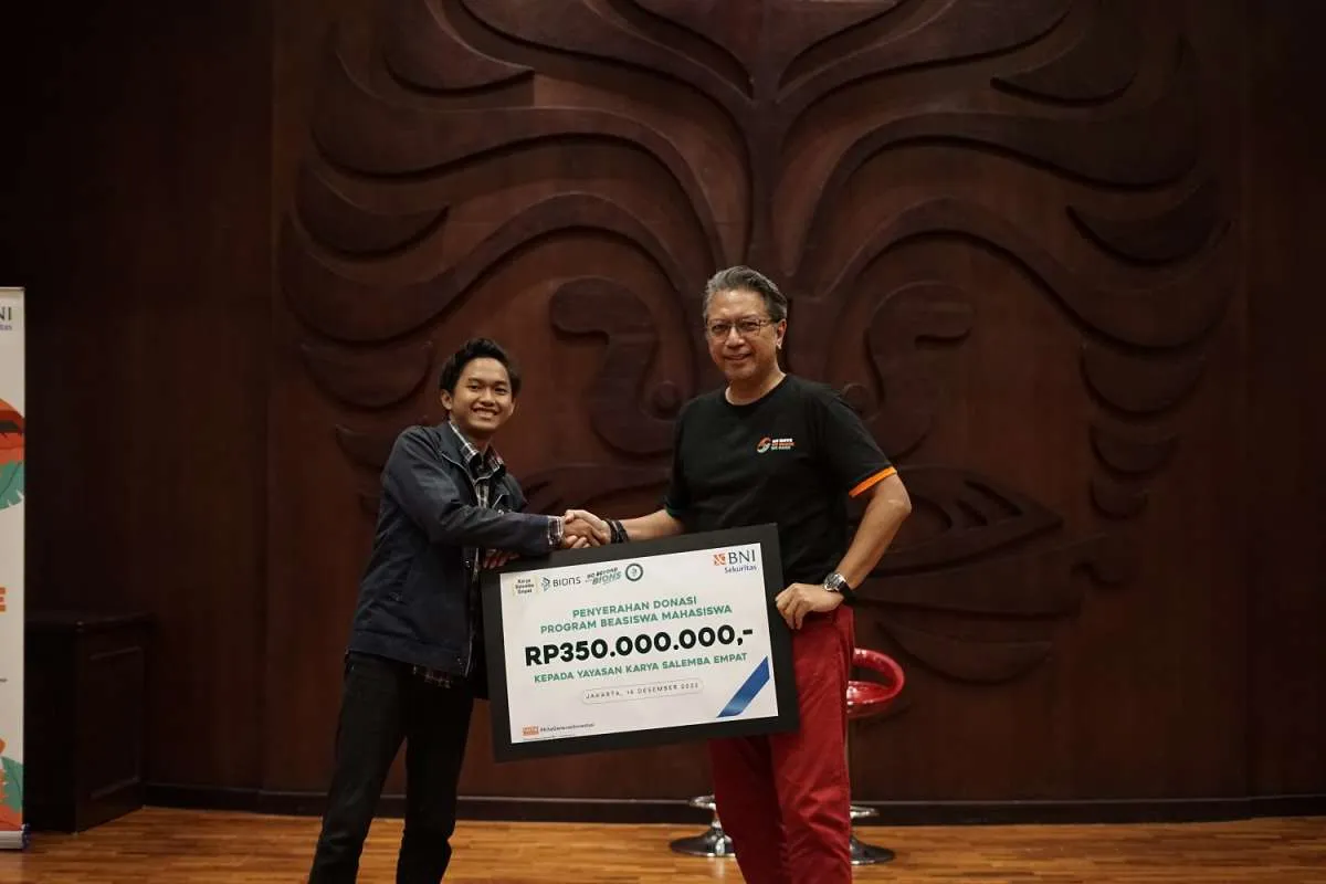 BNI Sekuritas Gandeng KSE Salurkan Beasiswa untuk Mahasiswa di Berbagai Universitas