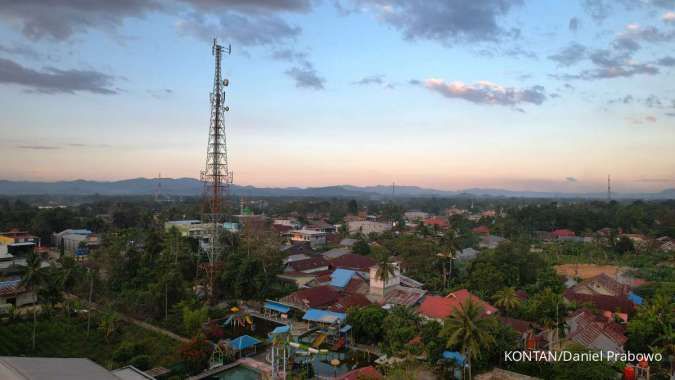 Cermati Rekomendasi Emiten Telekomunikasi di Tengah Pelemahan Daya Beli