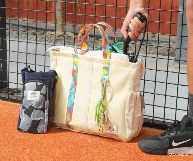 IKM Rappo: Memberdayakan Perempuan Pesisir MenJahit Cuan Sampah Plastik