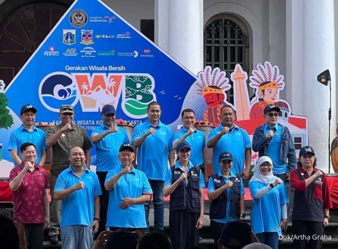 Bank Artha Graha Internasional Dukung Gerakan Wisata Bersih di Kota Tua