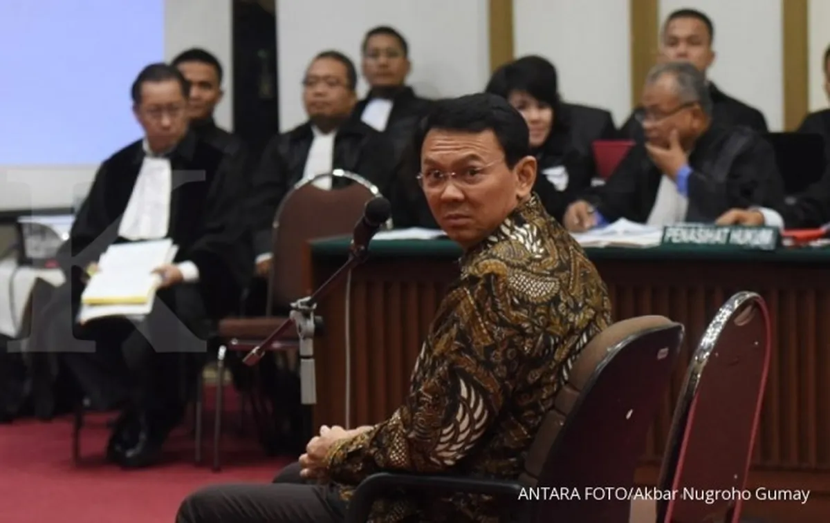 Pengacara Ahok serahkan CD rekaman Gus Dur