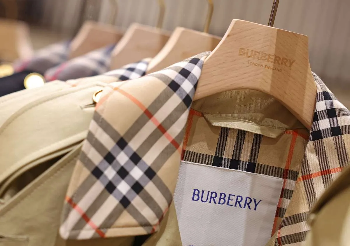 Penjualan Burberry Melejit 5%, Bukti Kekuatan di Tengah Badai Global