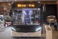 Kemenhub Resmikan 17 Unit Bus Listrik BTS di Surabaya