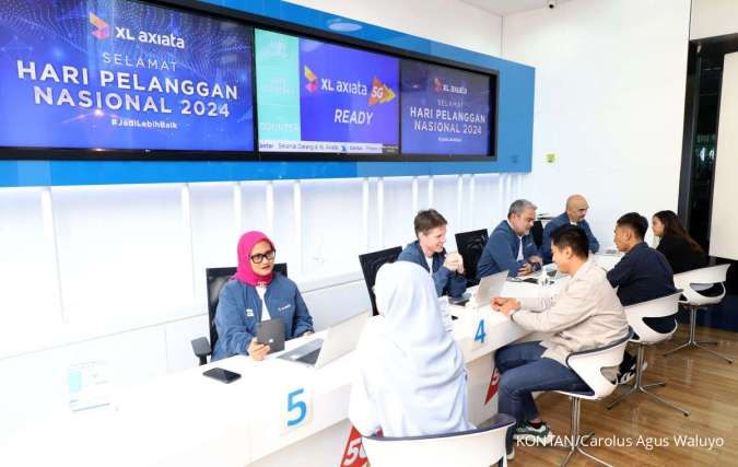 Hari Pelanggan Nasional di XL Axiata Tower, Jakarta