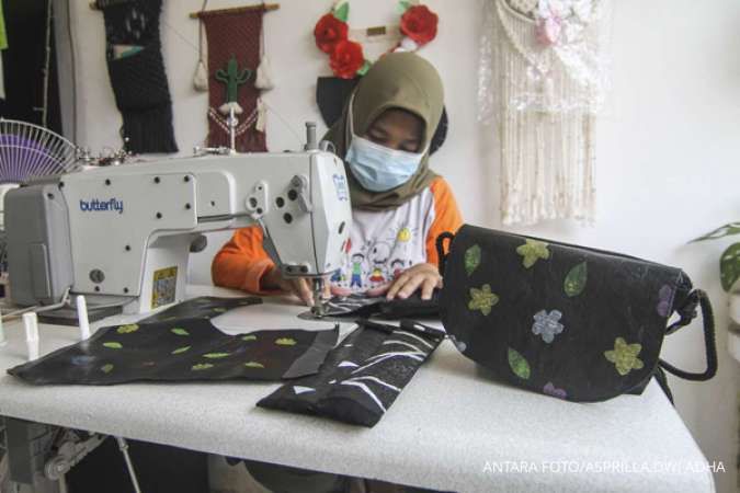 Jangan Langsung Buang, Ini Ide Menggunakan Kembali Kantong Plastik di Rumah!