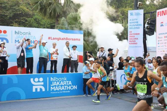 Flag off hibank Jakarta Marathon 2023