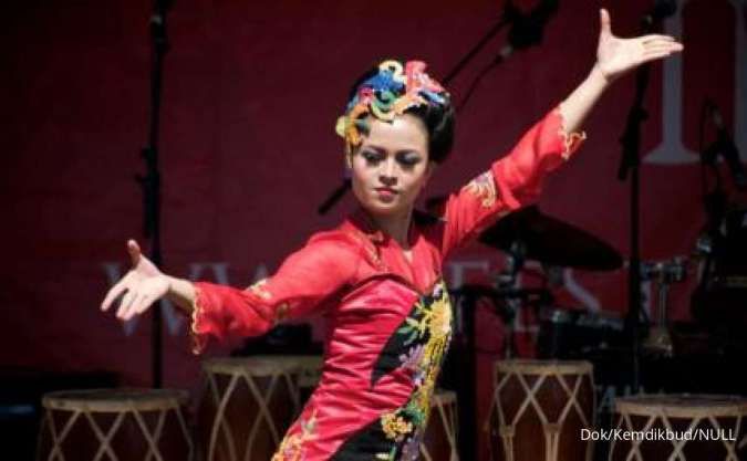 Tari Jaipong Berasal dari Daerah Jawa Barat: Ini Sejarah, Gerakan, dan  Musiknya