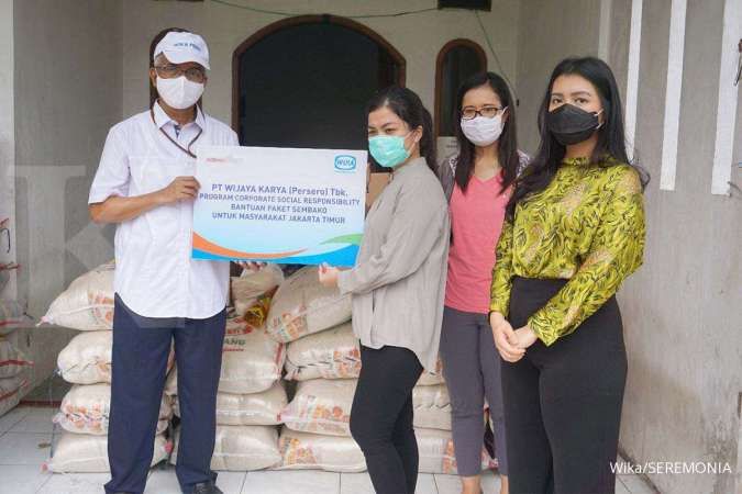 WIKA Salurkan 10.000 Paket Sembako untuk Masyarakat Jakarta Timur