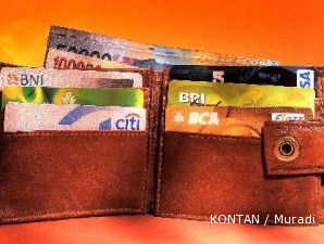 Untung tipis, bank kurangi kartu kredit silver