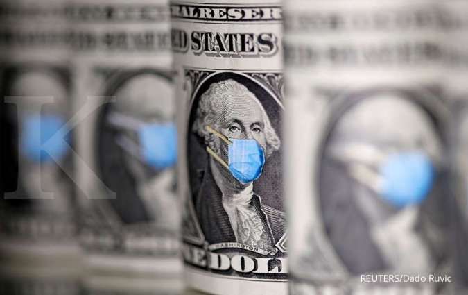 Fed's gloomy outlook steadies dollar slide, for now