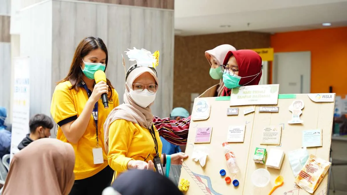 Hari Peduli Sampah Nasional, Atasi Sampah Plastik Secara Produktif RSUI Gelar Edukasi