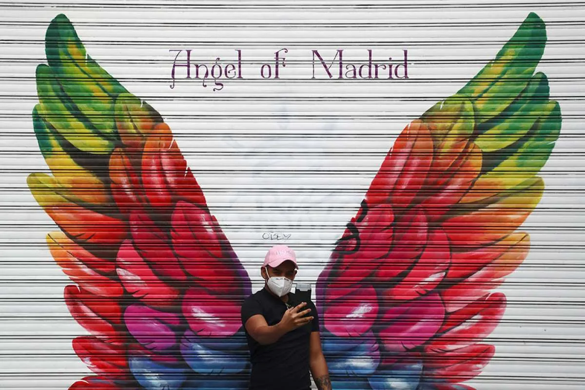 Angka kematian akibat corona turun, Spanyol buka penerbangan dari Italia