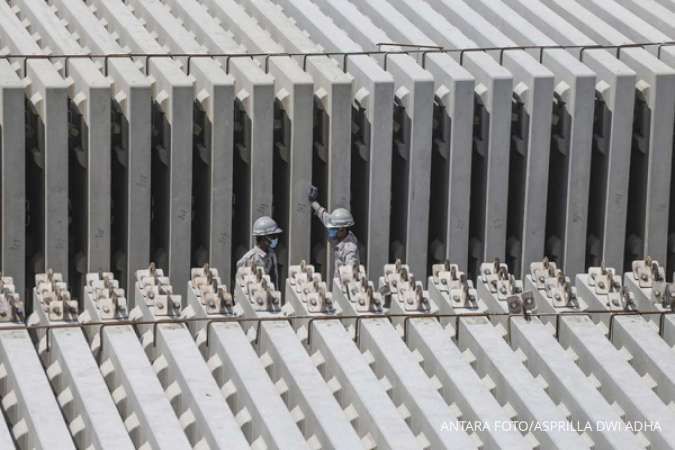 WIKA Beton (WTON) Pasang PLTS Atap di Pabrik Bogor dan Majalengka
